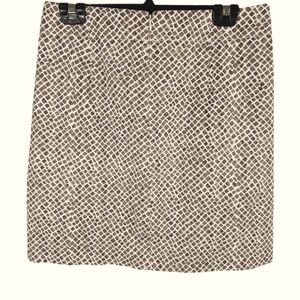 Ann Taylor Loft, Misses' Size 4, Giraffe Print Knee length skirt.